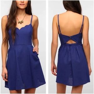Urban outfitters cope scallop trim linen dress size small